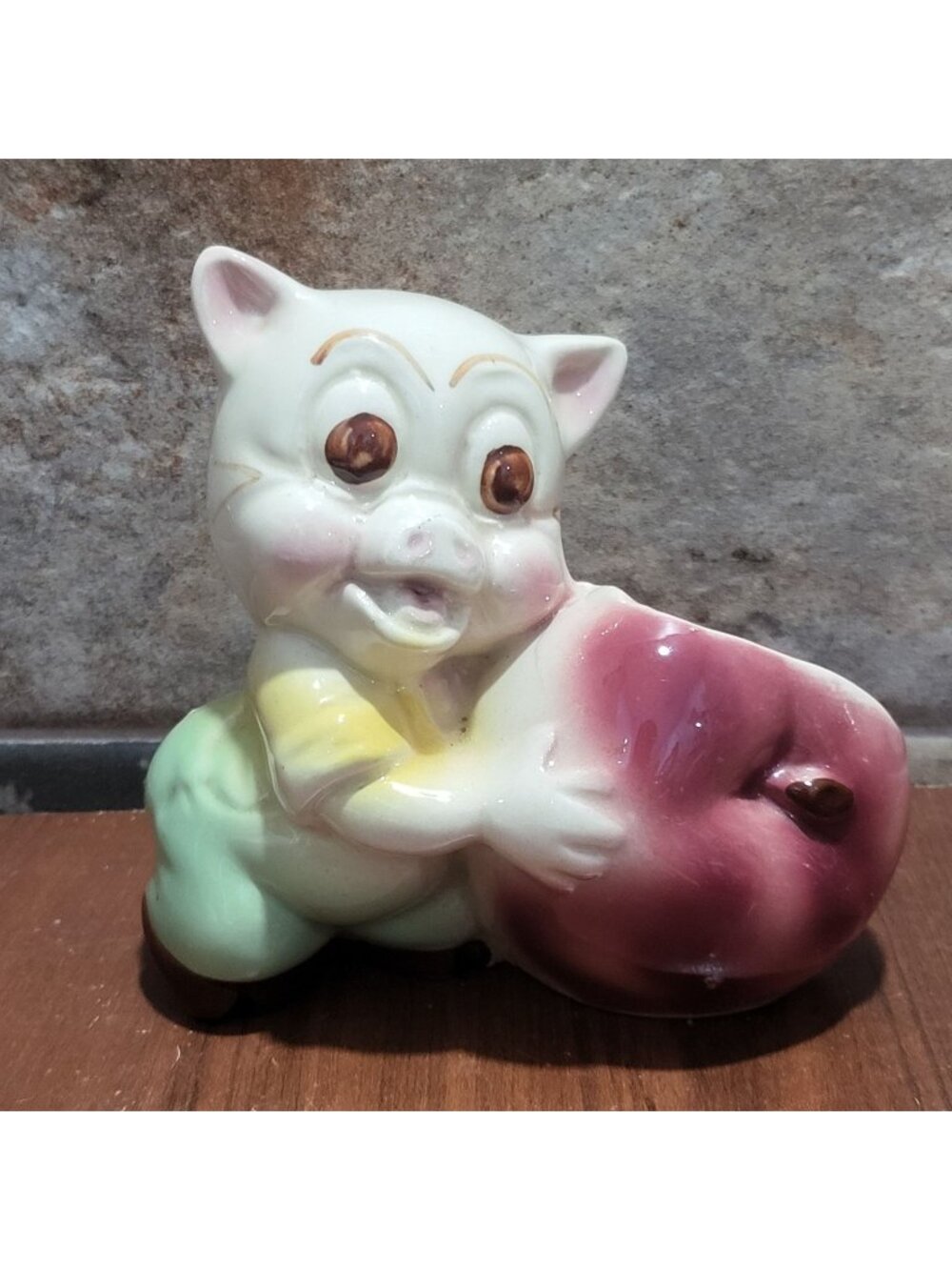 Vintage Shawnee Pottery Planter Happy Pig with Red Apple